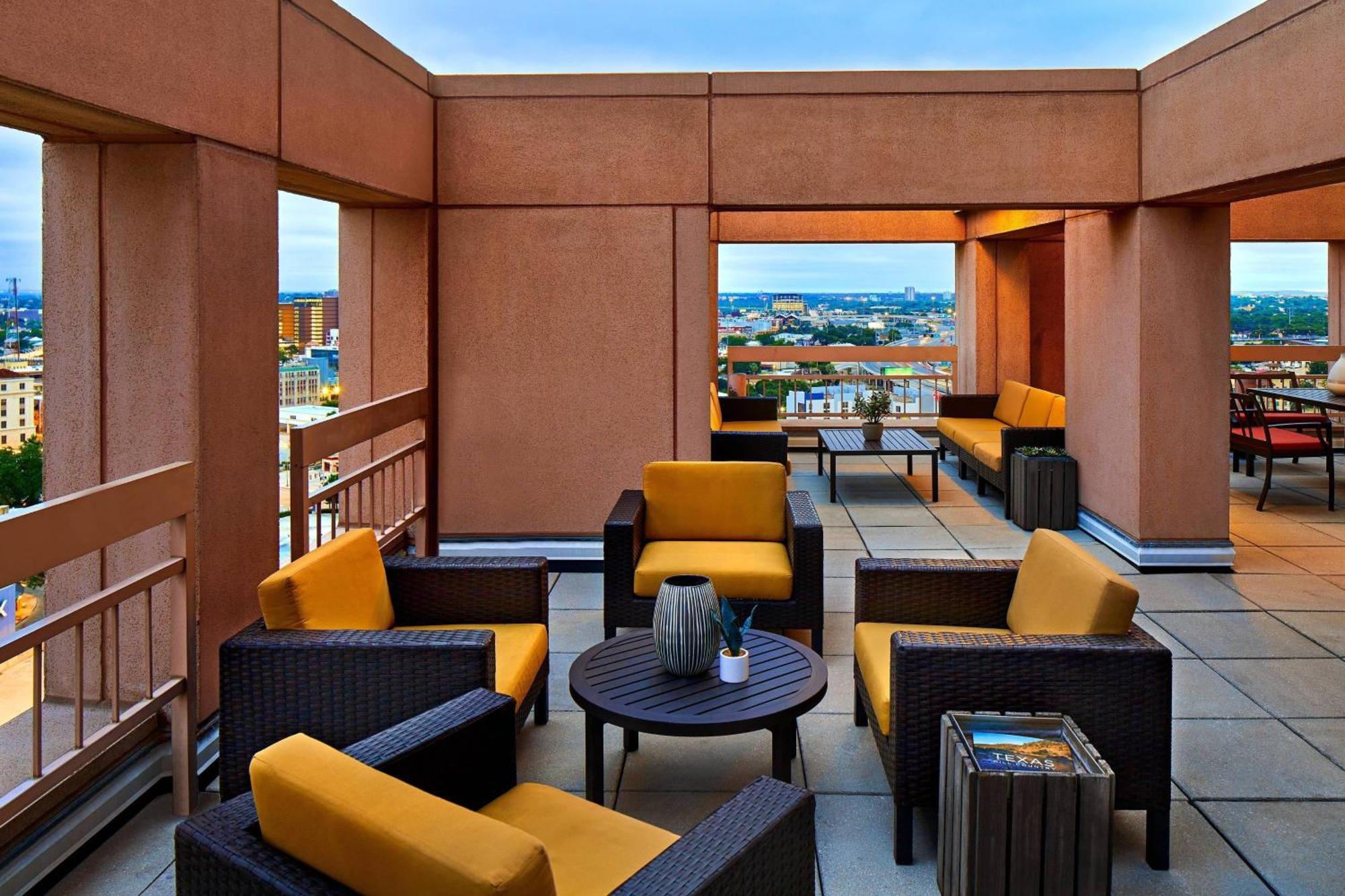 San Antonio Marriott Rivercenter On The River Walk Экстерьер фото