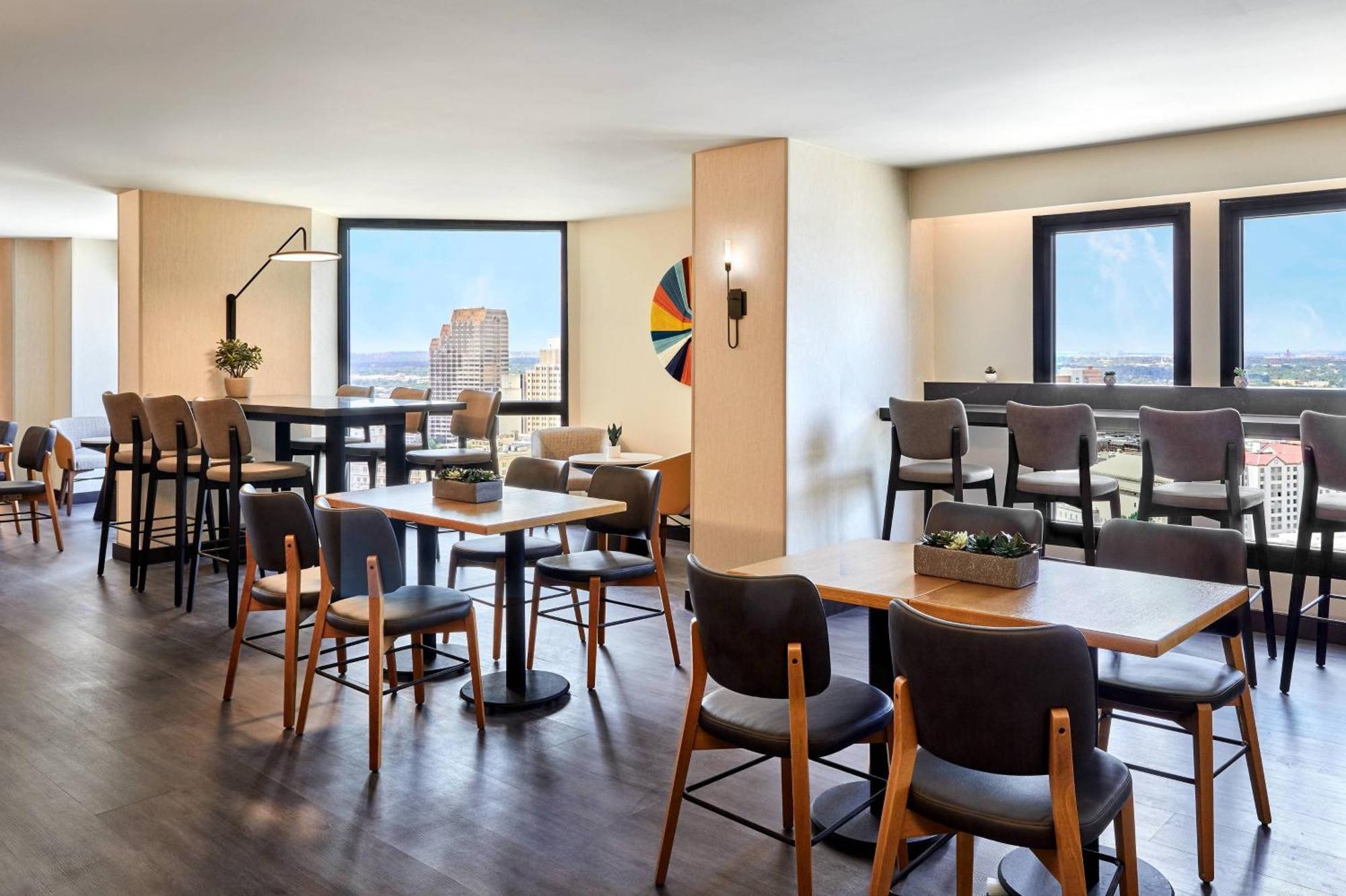 San Antonio Marriott Rivercenter On The River Walk Экстерьер фото